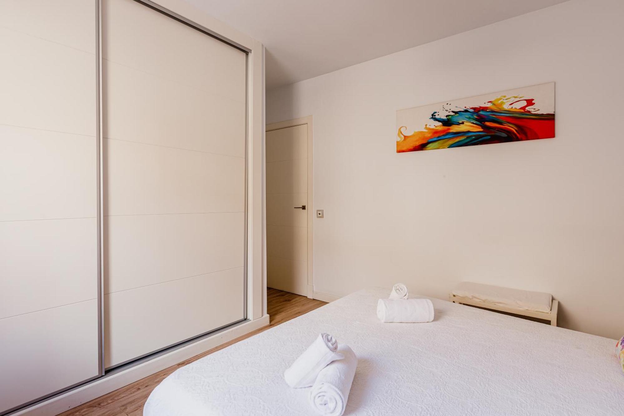 Modern And Functional In Sierpes Centro Apartamento